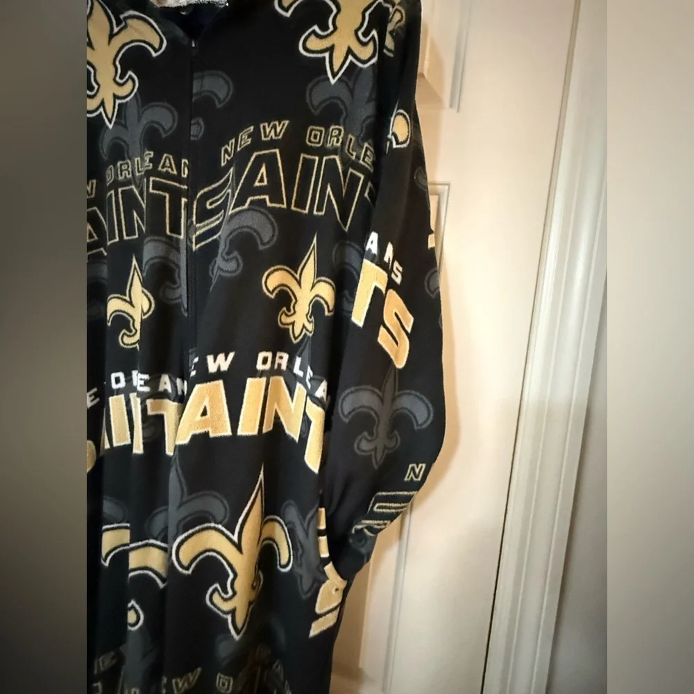New Orleans Saints NFL Sherpa Lined Hooded Onesie Sleepwear Size L